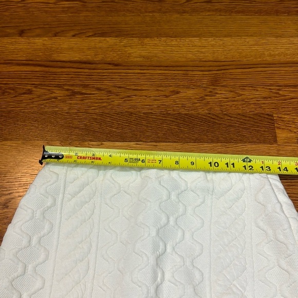 NWT Zara Quilted Cream Midi Skirt Small Holiday Quiet Luxury Old Money Academia - Picture 15 of 16